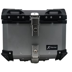 CAJA PLATEADA-NEGRO PORTA-EQUIPAJE MOTONETA Y MOTOS DE TRABAJO / CAPACIDAD 36L / CJA-022