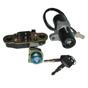 SWITCH INTERRUPTOR DE ENCENDIDO C/JUEGO DE LLAVES Y SEGURO DE ASIENTO 12 Vcc / SWI-024